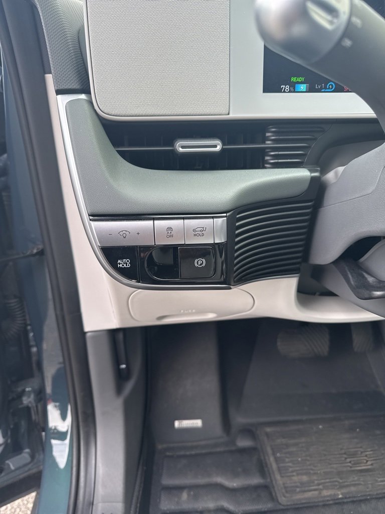 Used 2022 Hyundai Ioniq 5 Limited w/ Cargo Package image 12