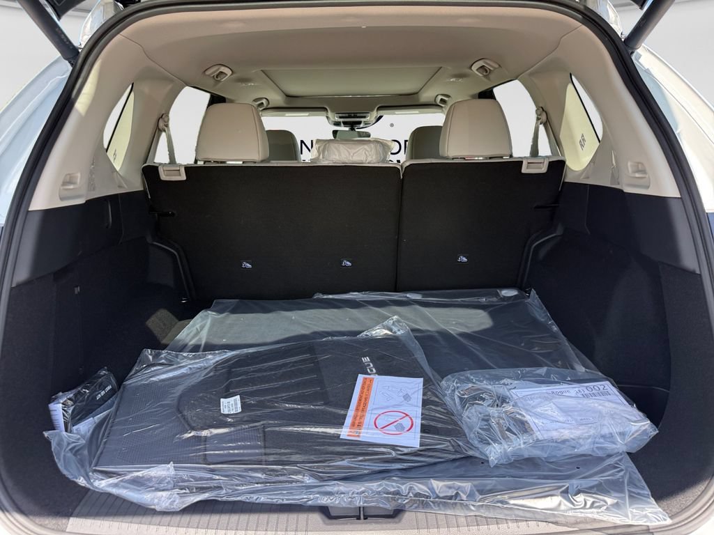 New 2026 Nissan Rogue Dark Armor AWD/4WD image 18
