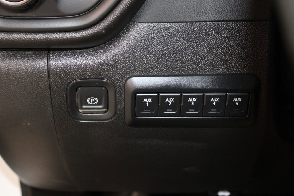 Used 2024 Chevrolet Silverado 3500 W/T w/ WT Convenience Package AWD/4WD image 38