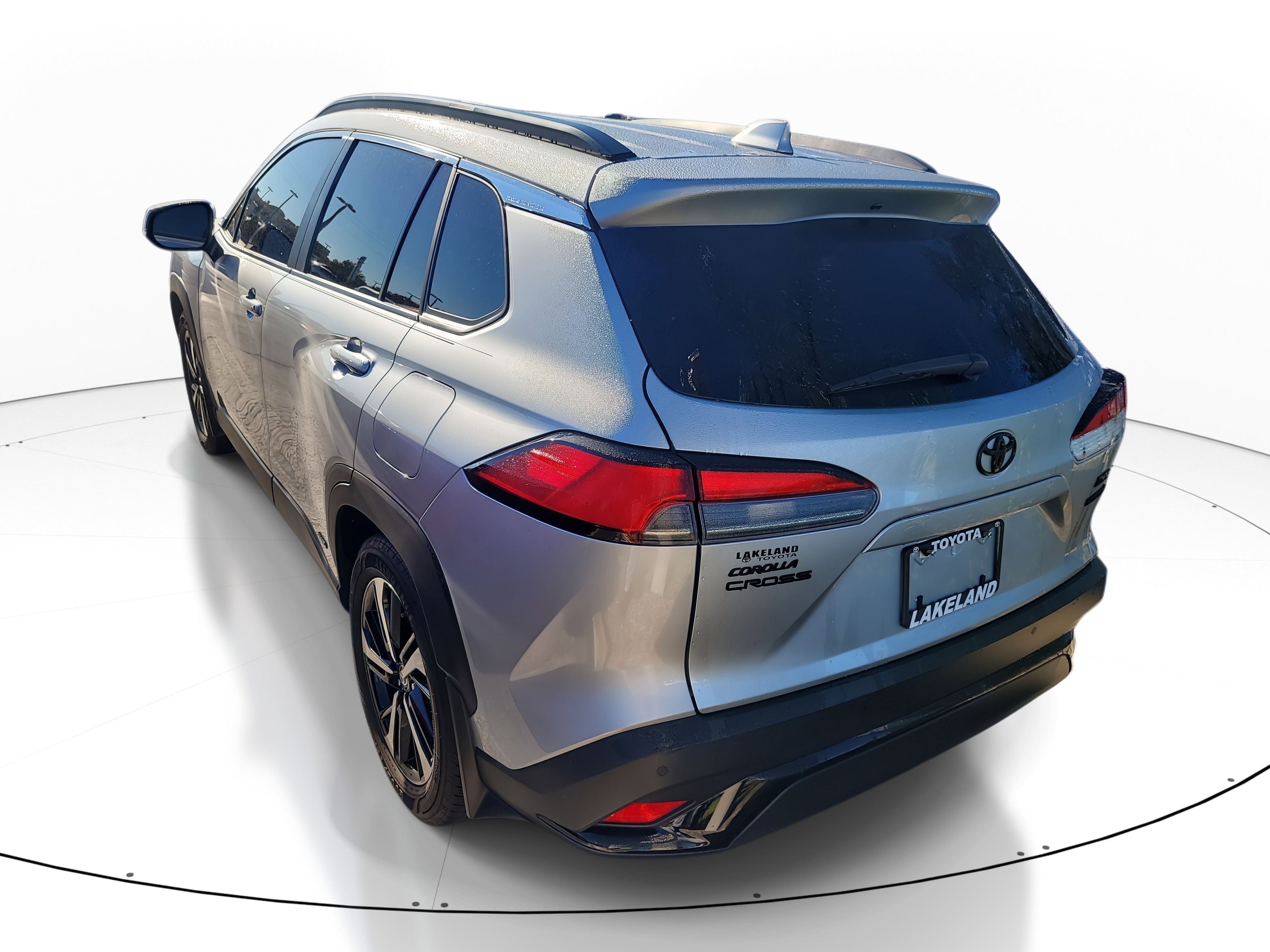 Certified 2024 Toyota Corolla Cross XSE image 5