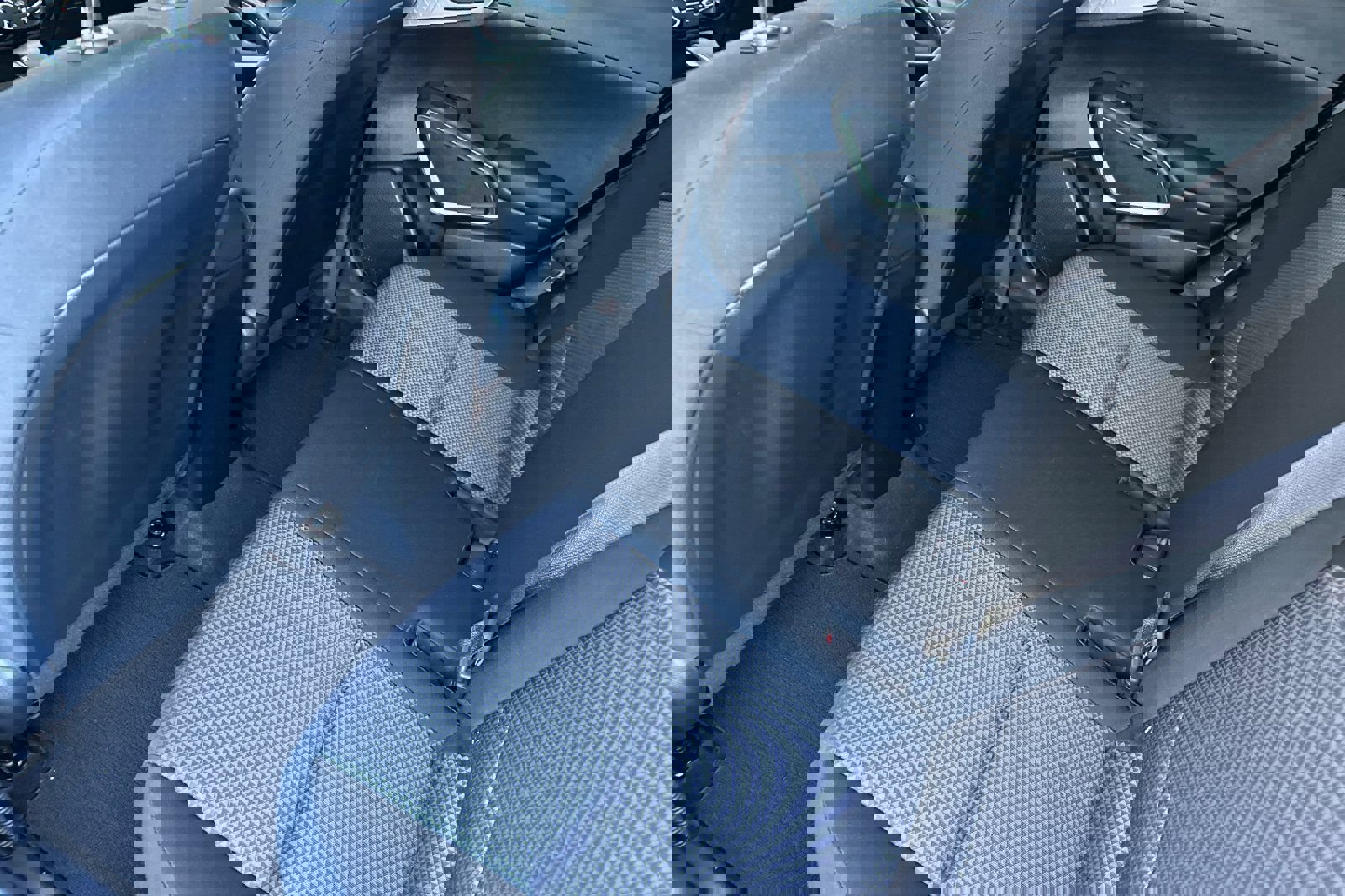 Used 2025 Kia Soul LX w/ LX Technology Package image 13