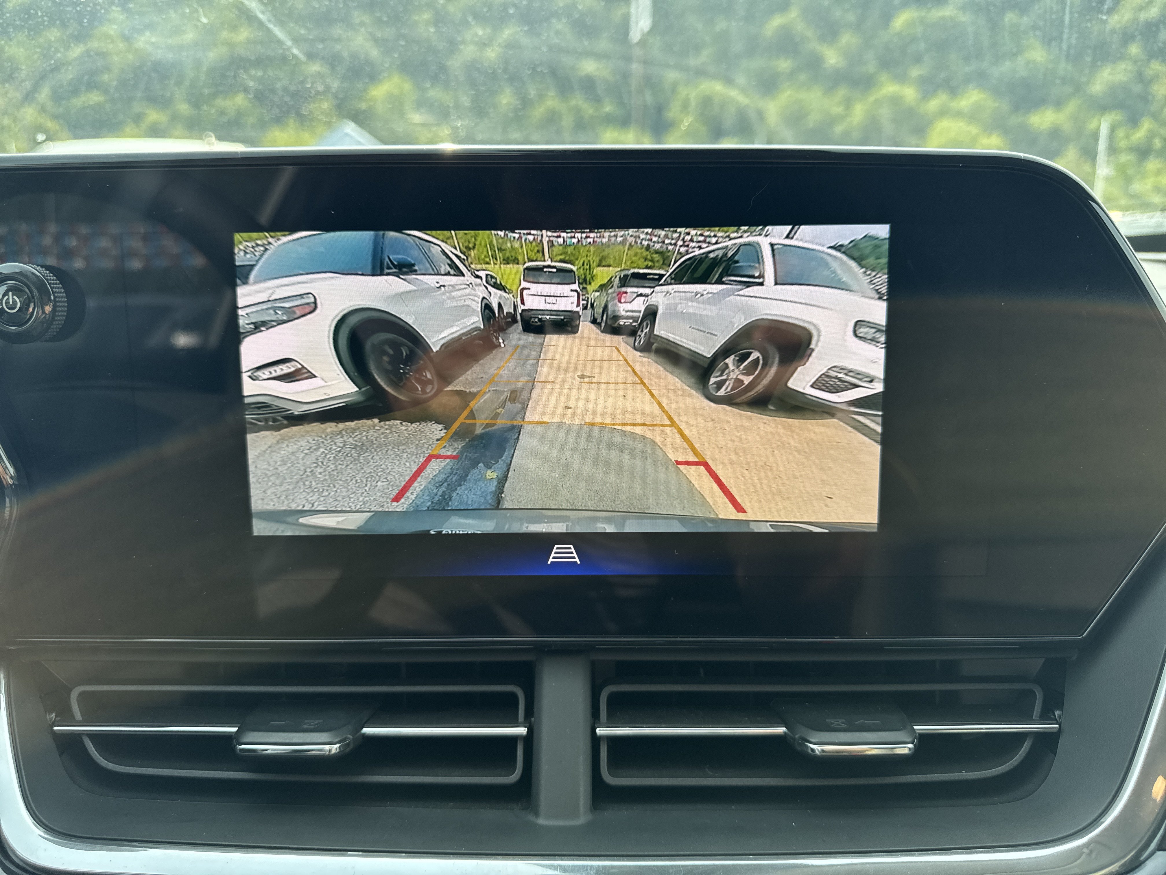 Used 2025 Chevrolet Trax ACTIV w/ Driver Confidence Package FWD image 22
