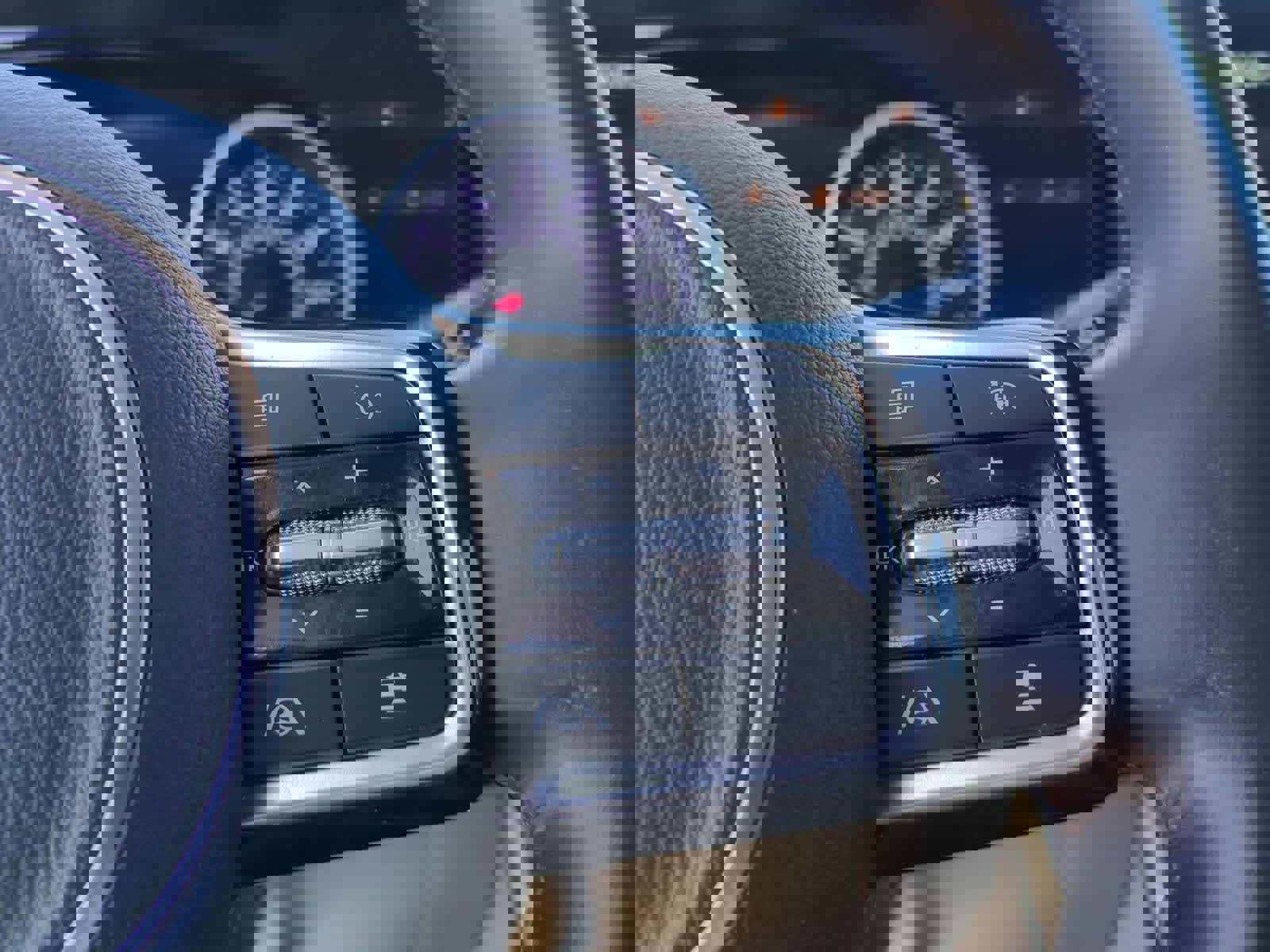 Certified 2023 Kia Carnival EX image 23