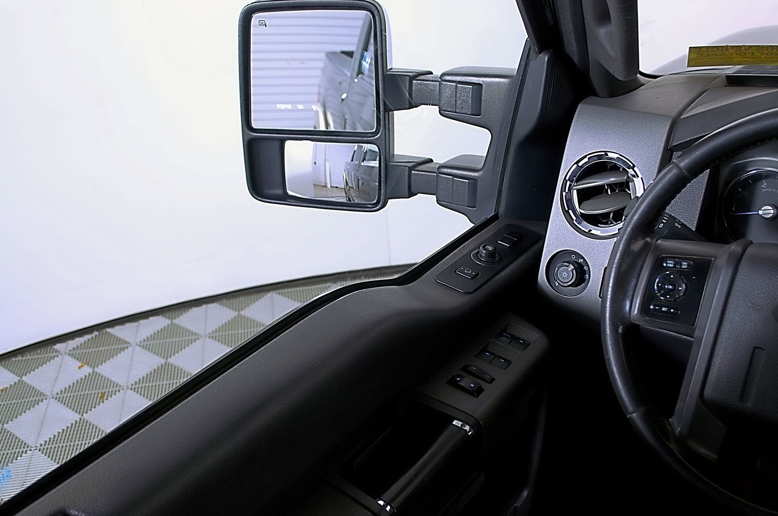 Used 2012 Ford F350 Lariat w/ Chrome Pkg image 18