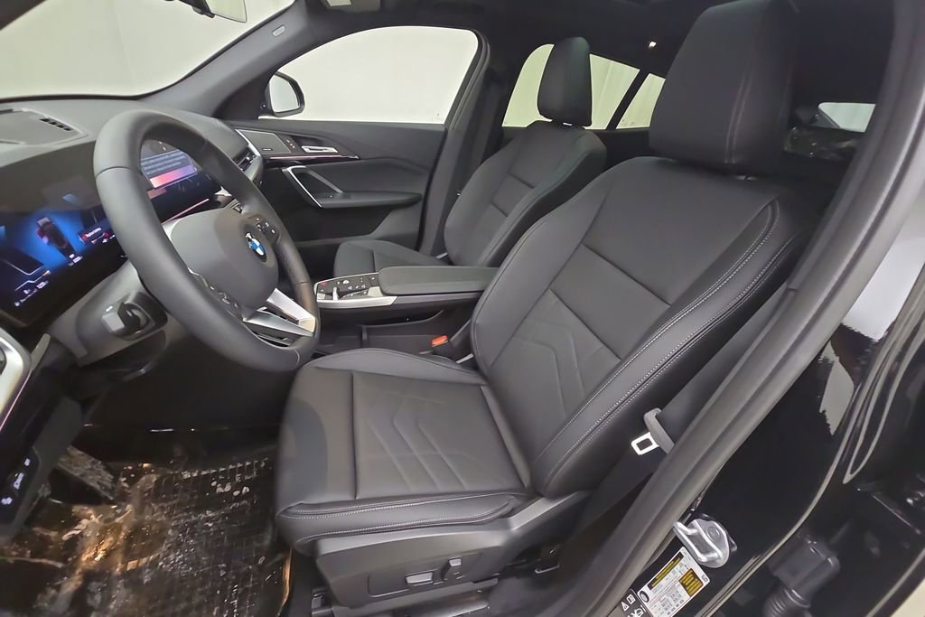 New 2026 BMW X2 xDrive28i w/ Convenience Package AWD/4WD image 12