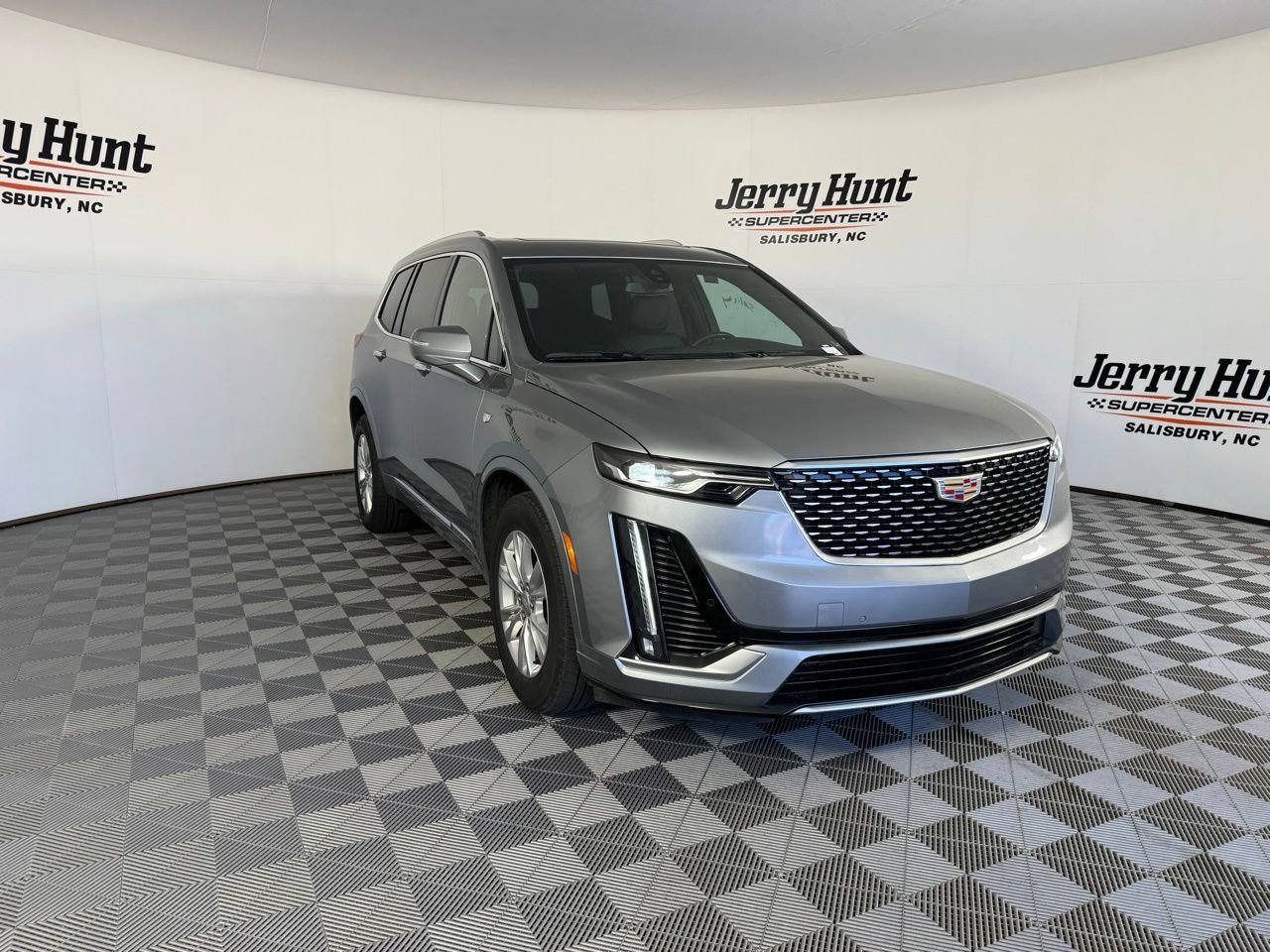 Used 2024 Cadillac XT6 Luxury image 8