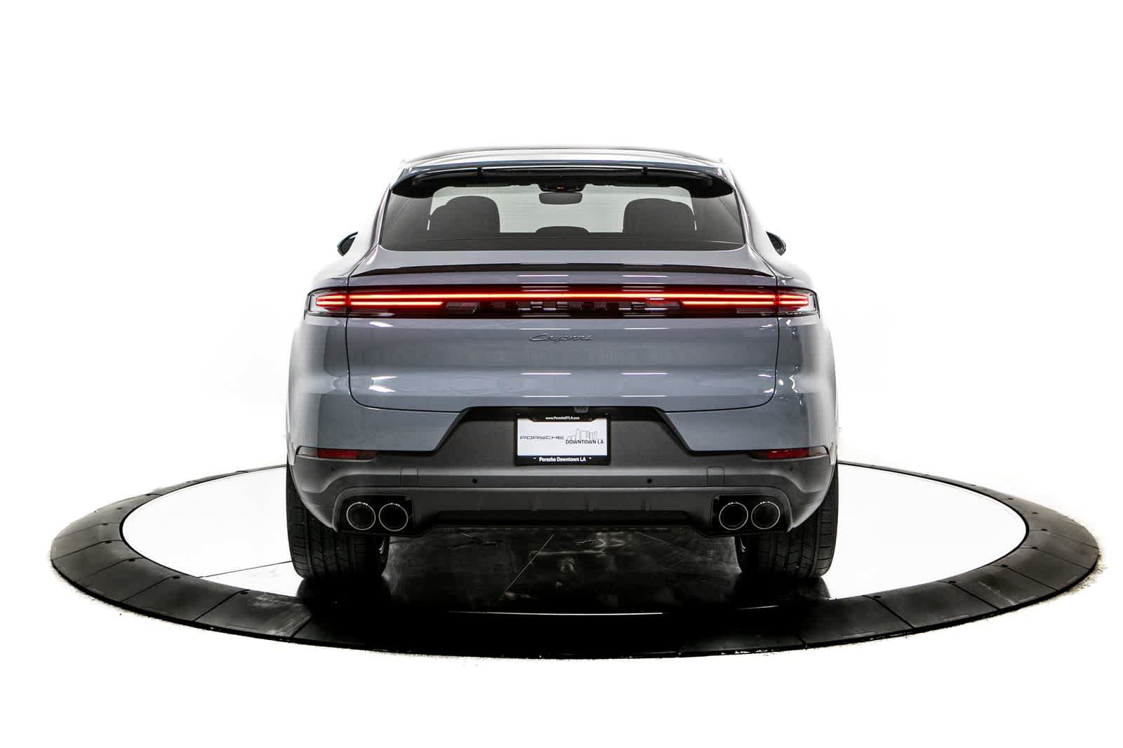New 2026 Porsche Cayenne Coupe AWD/4WD image 6