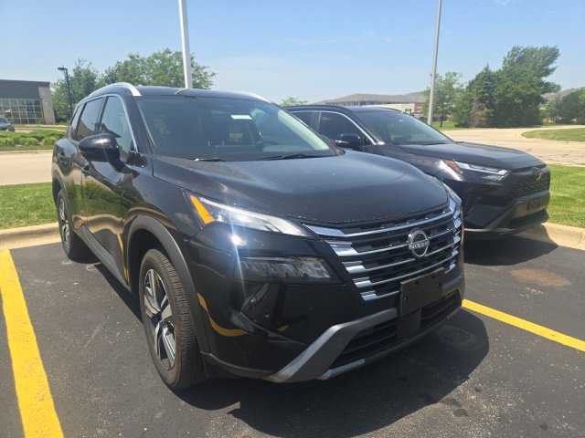 Used 2026 Nissan Rogue SL AWD/4WD image 1