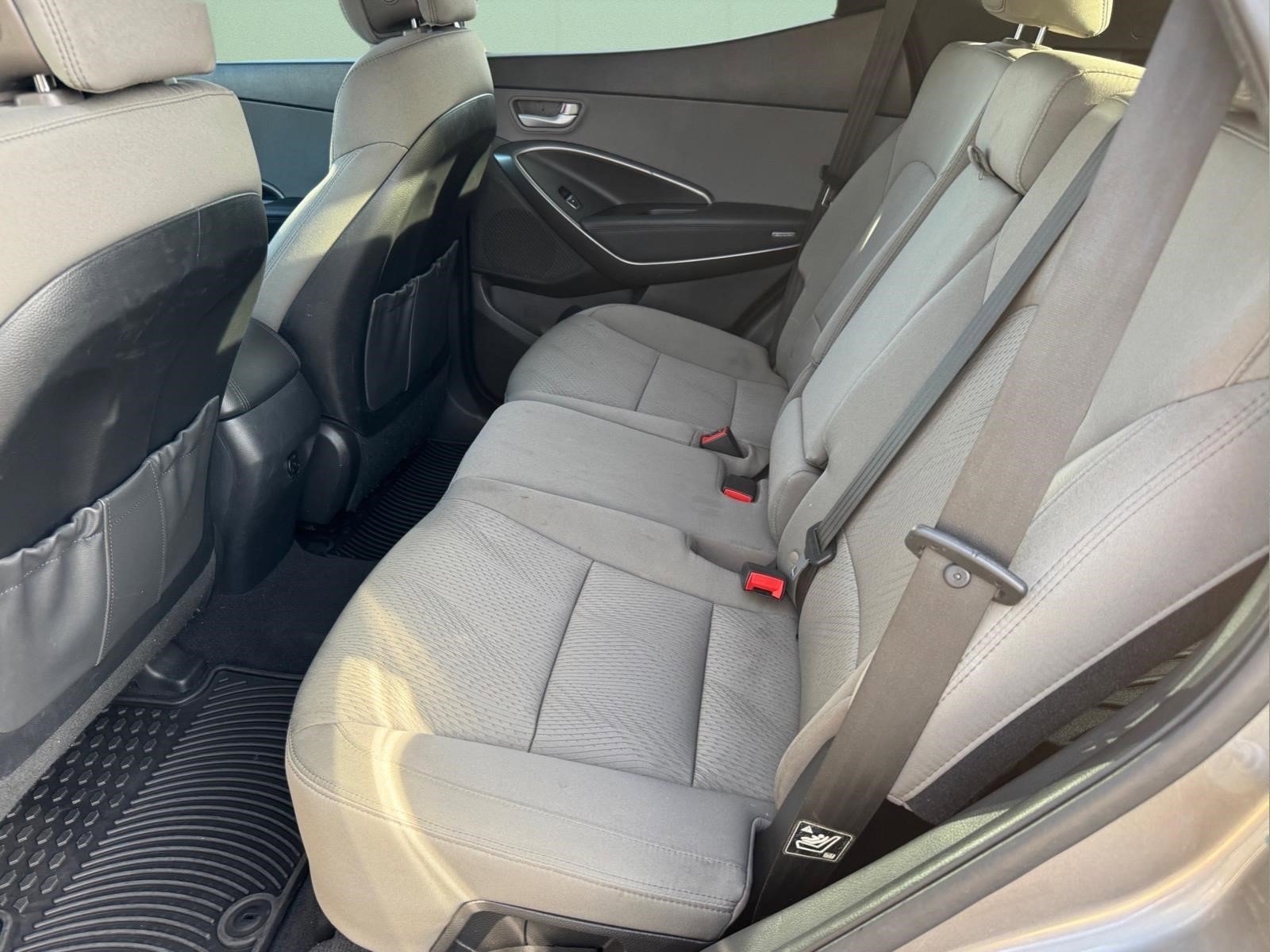 Used 2017 Hyundai Santa Fe Sport FWD image 10
