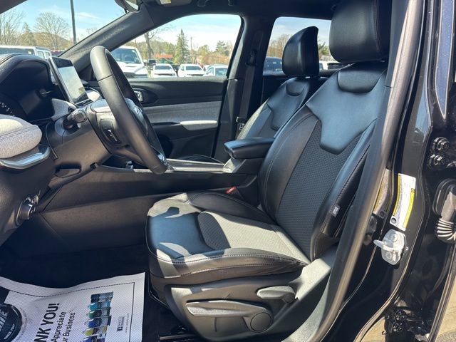 Used 2023 Jeep Compass Latitude AWD/4WD image 10