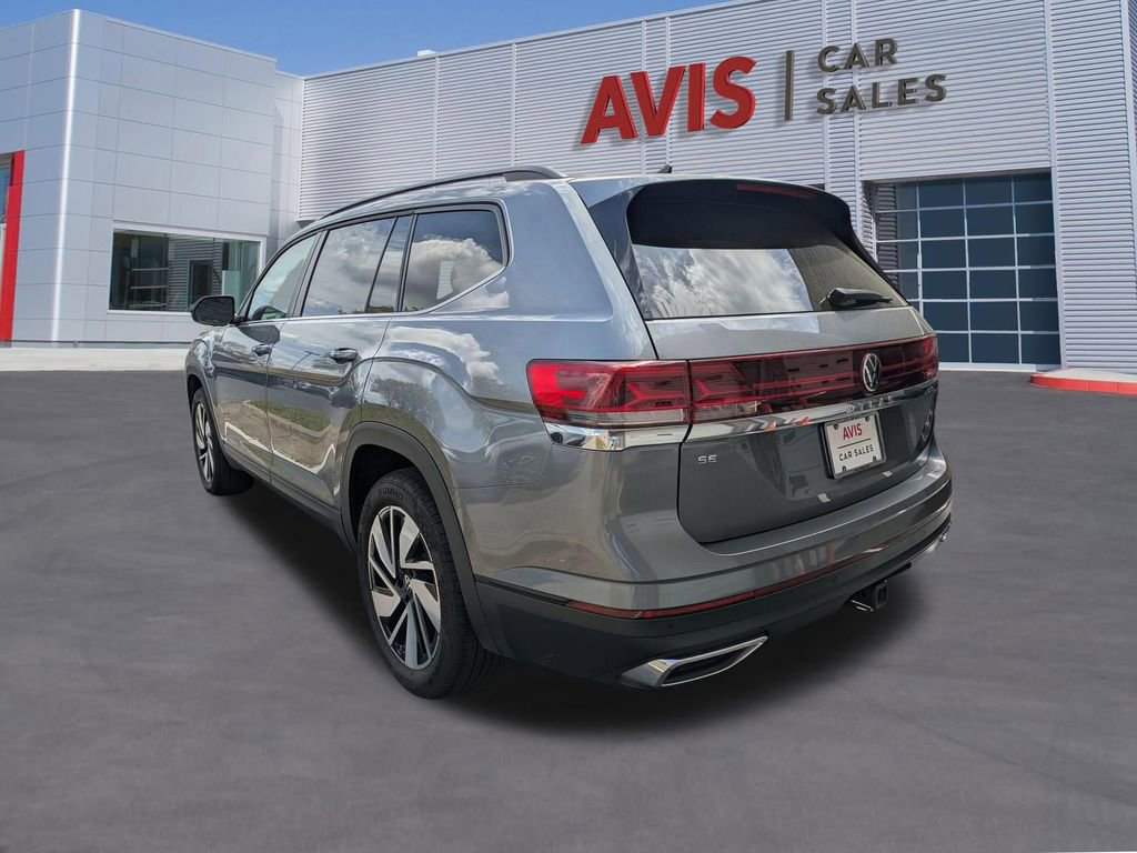 Used 2025 Volkswagen Atlas SE FWD image 9