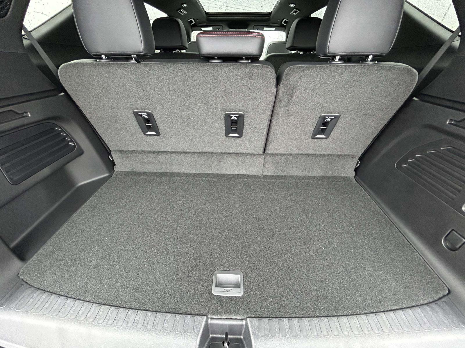 New 2026 Chevrolet Traverse RS image 17