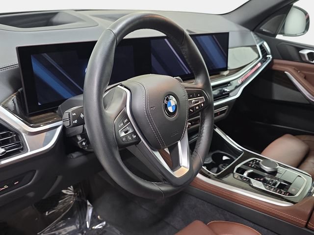 Used 2024 BMW X5 xDrive40i w/ Premium Package AWD/4WD image 12