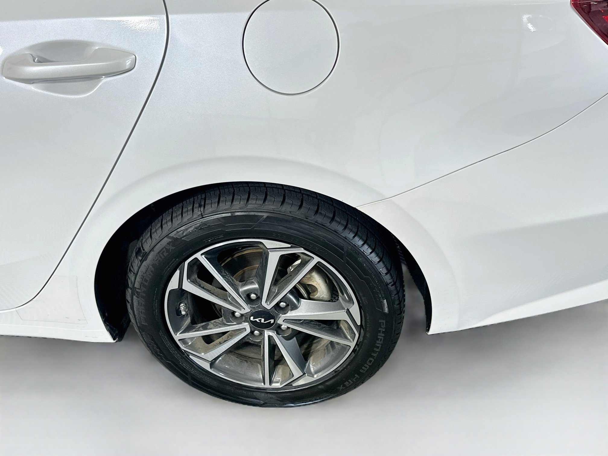Used 2022 Kia Forte LXS FWD image 11