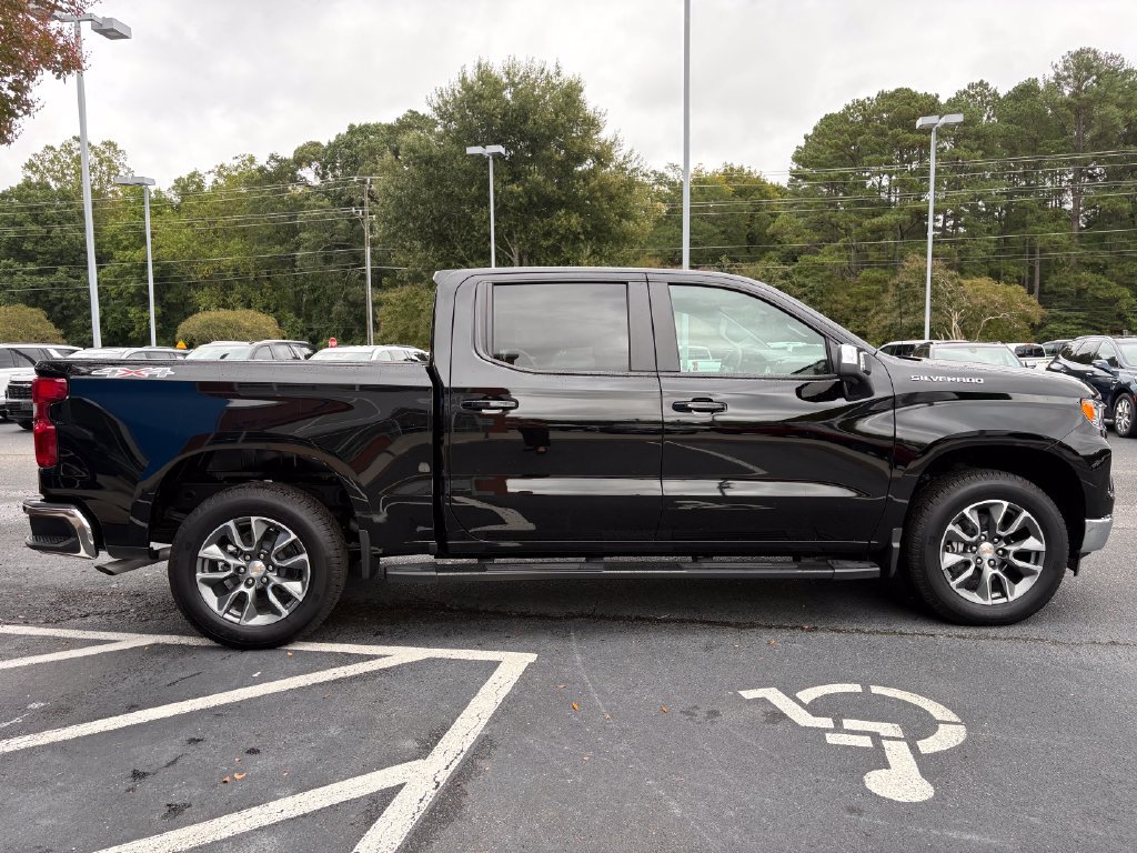 New 2026 Chevrolet Silverado 1500 LT w/ Safety Package AWD/4WD image 4