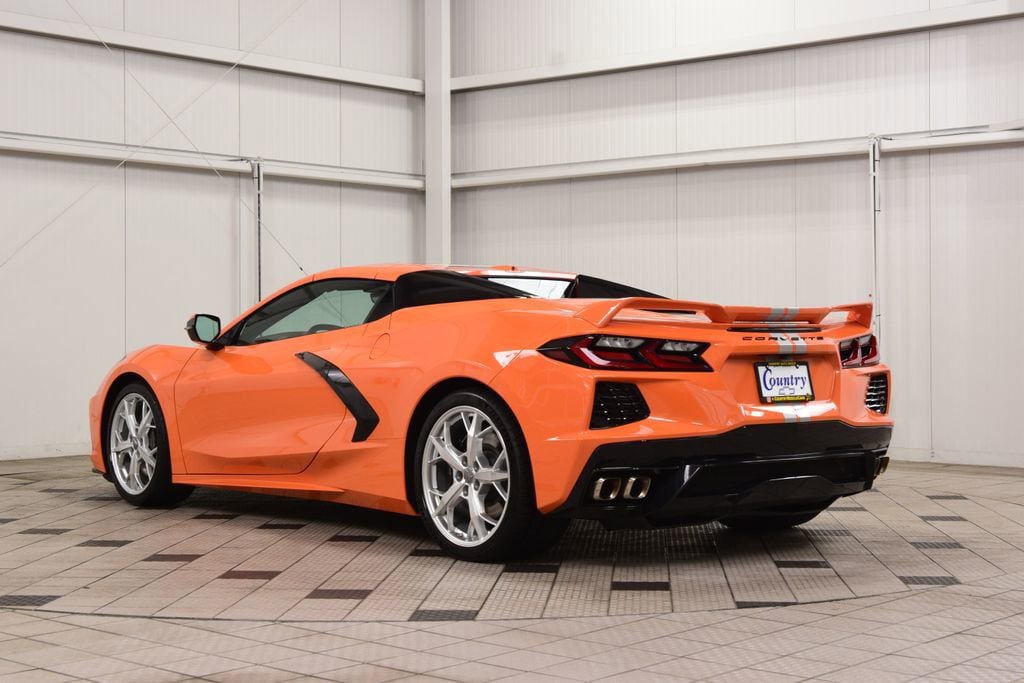Used 2023 Chevrolet Corvette Stingray Premium Conv w/ Z51 Performance Package RWD image 6