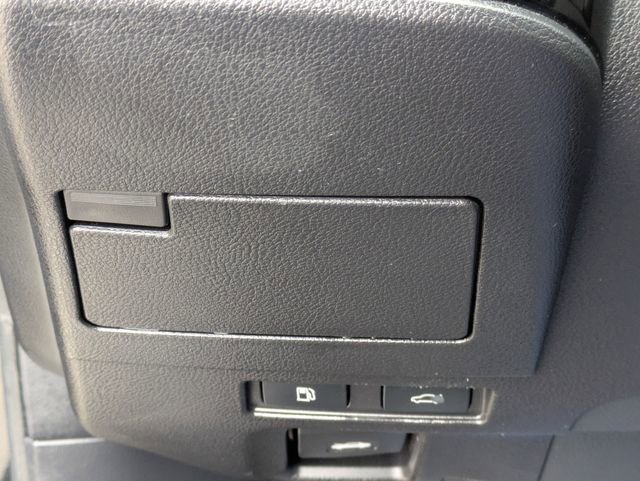 Used 2023 Lexus ES 300h w/ Premium Package image 24