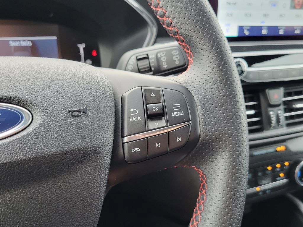 Used 2025 Ford Escape ST-Line image 23