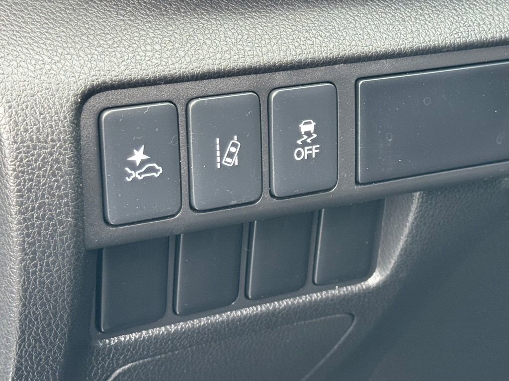 Used 2024 Mitsubishi Eclipse Cross LE image 14