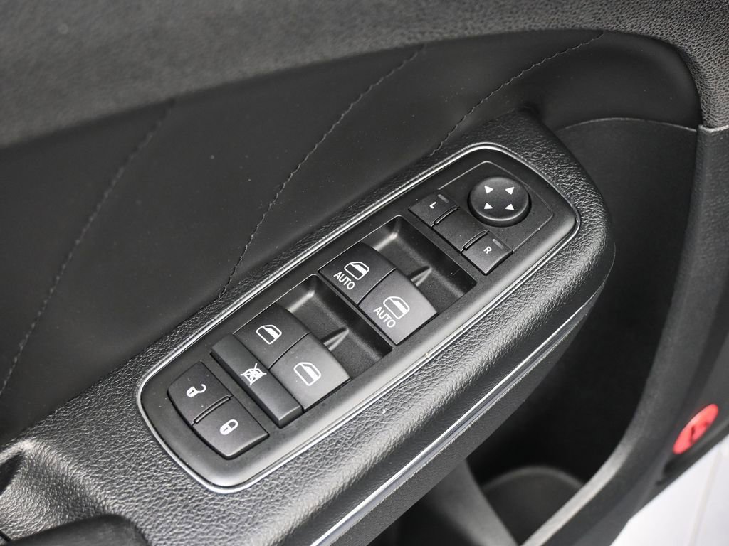 Used 2014 Dodge Charger R/T w/ Blacktop Package image 16