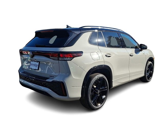 New 2026 Volkswagen Tiguan SE R-Line image 4