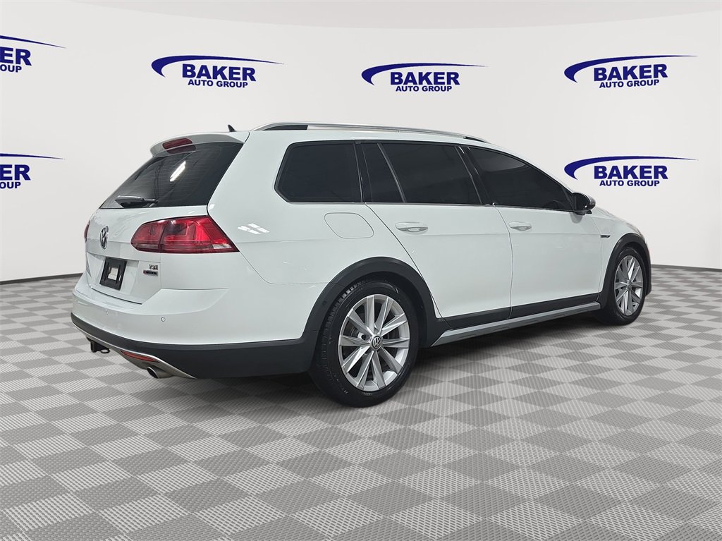 Used 2017 Volkswagen Golf Alltrack SE image 5