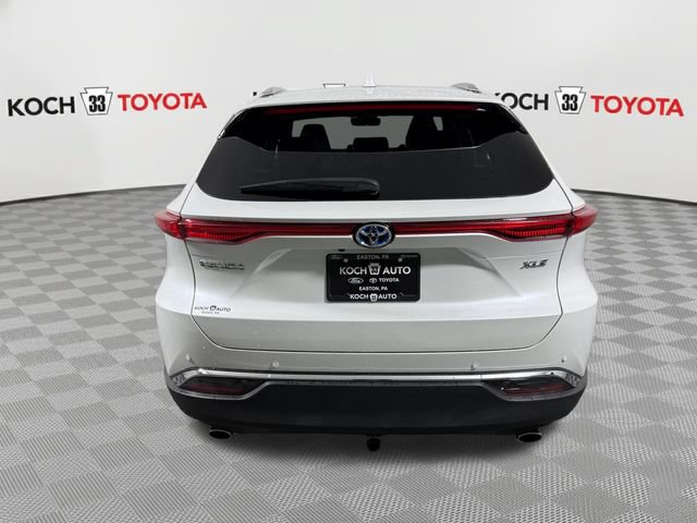 Used 2023 Toyota Venza XLE AWD/4WD image 7