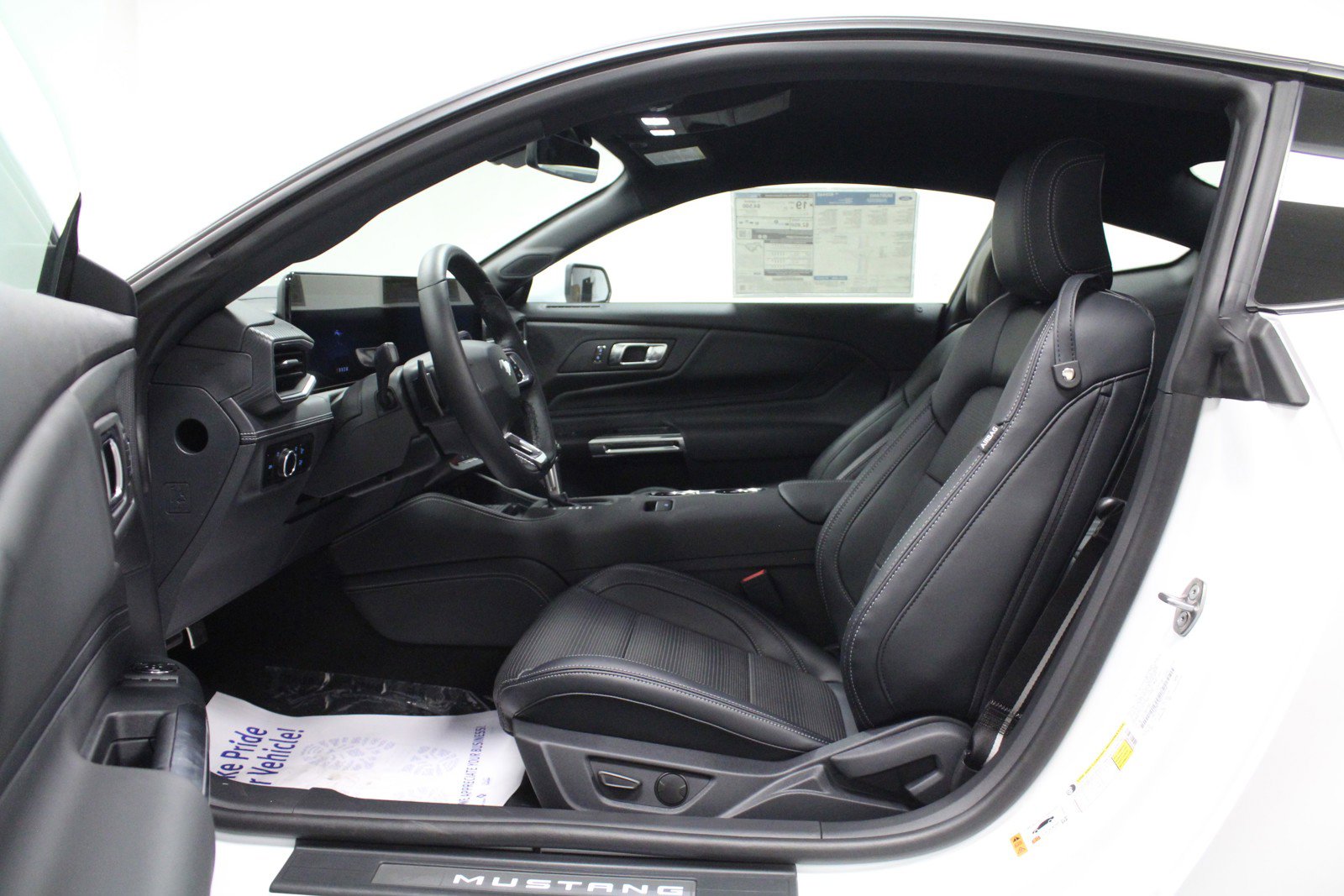 Used 2024 Ford Mustang GT Premium image 12