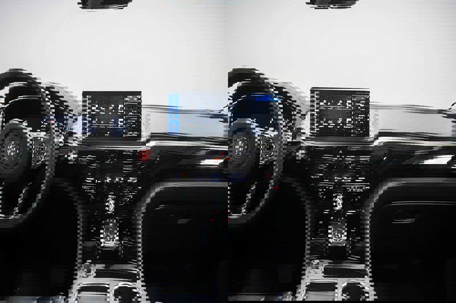 Used 2025 Acura MDX SH-AWD w/ Technology Package image 12