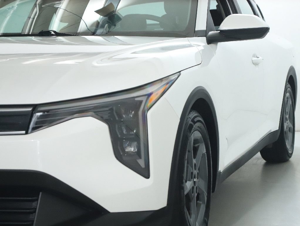 Used 2025 Kia K4 FWD image 4