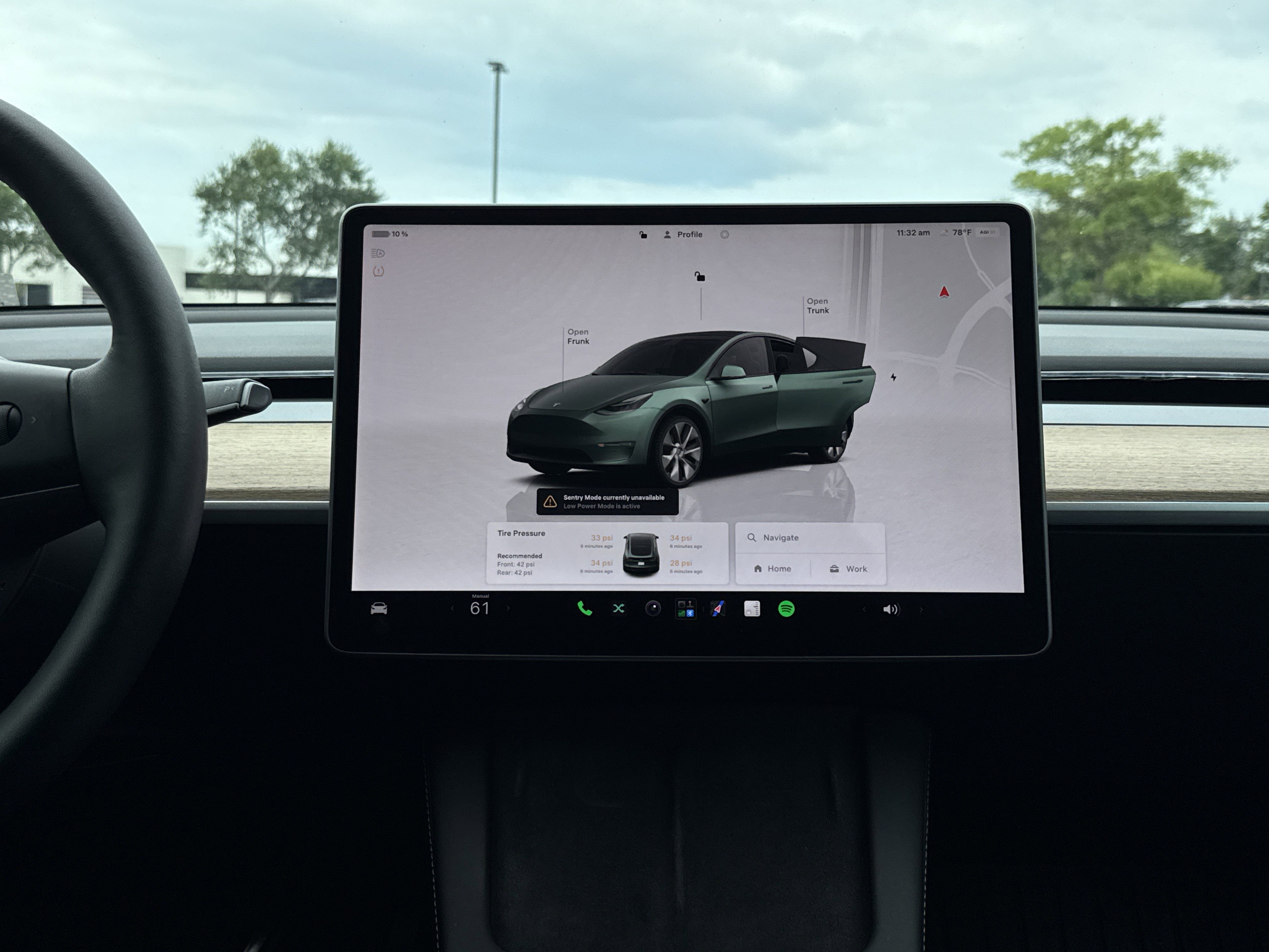Used 2022 Tesla Model Y Long Range AWD/4WD image 26