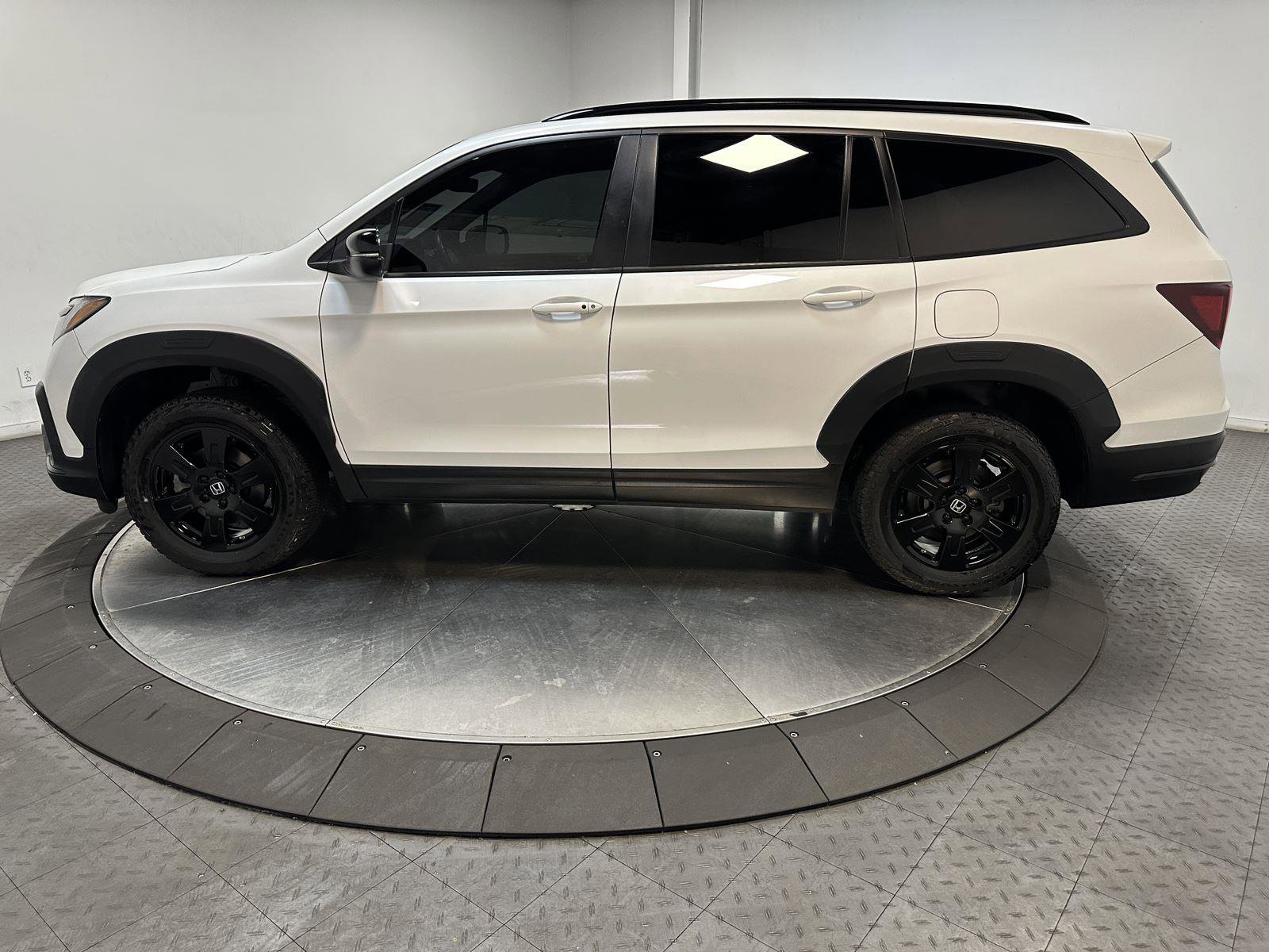 Used 2022 Honda Pilot TrailSport image 8