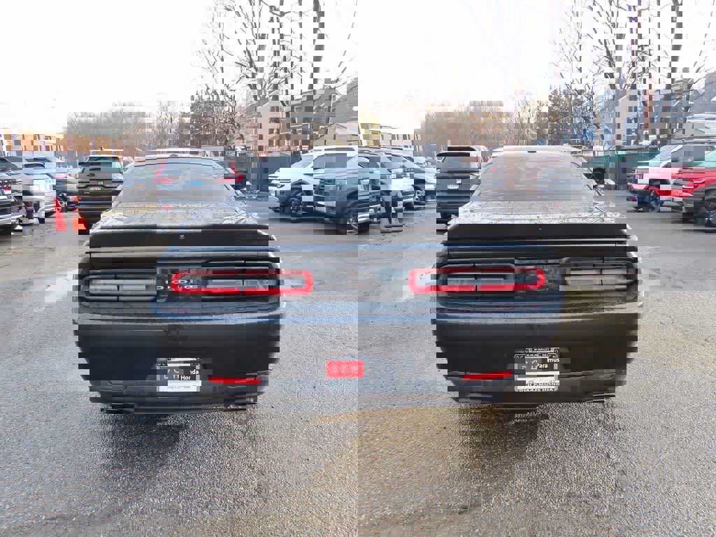 Used 2019 Dodge Challenger R/T image 5