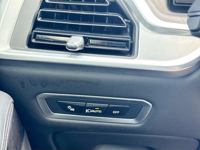 Used 2024 BMW X7 xDrive40i w/ Executive Package image 36