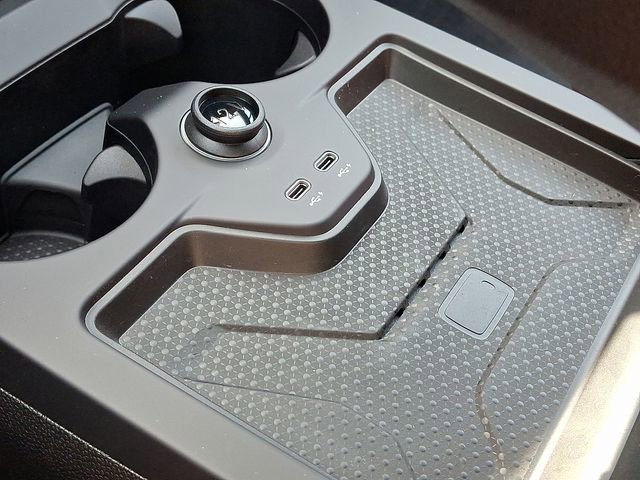 New 2026 BMW iX xDrive60 w/ Premium Package image 18