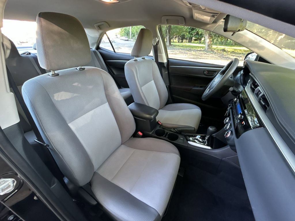 Used 2015 Toyota Corolla L FWD image 24