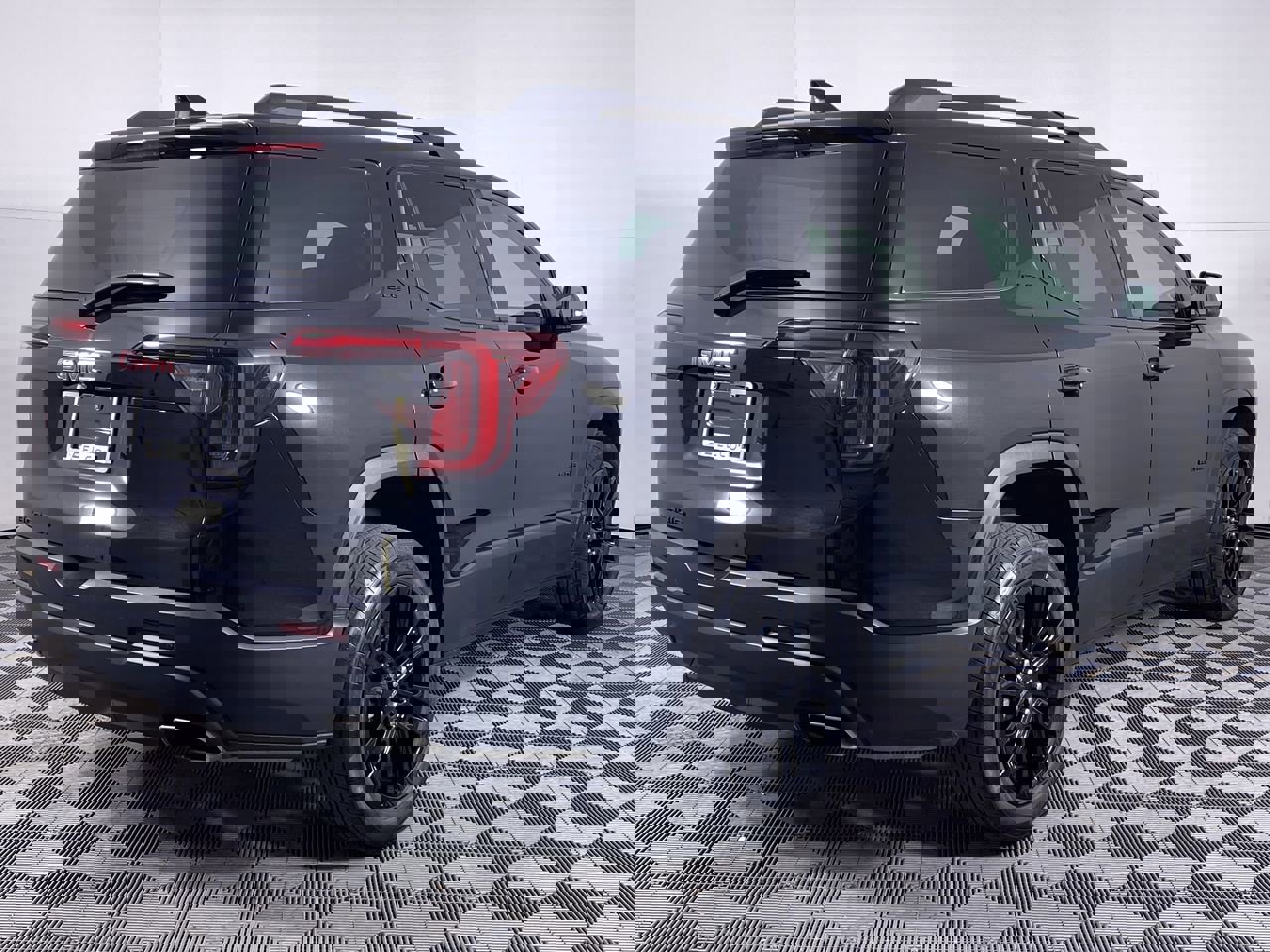 Certified 2023 GMC Acadia SLE w/ Driver Convenience Package FWD image 35