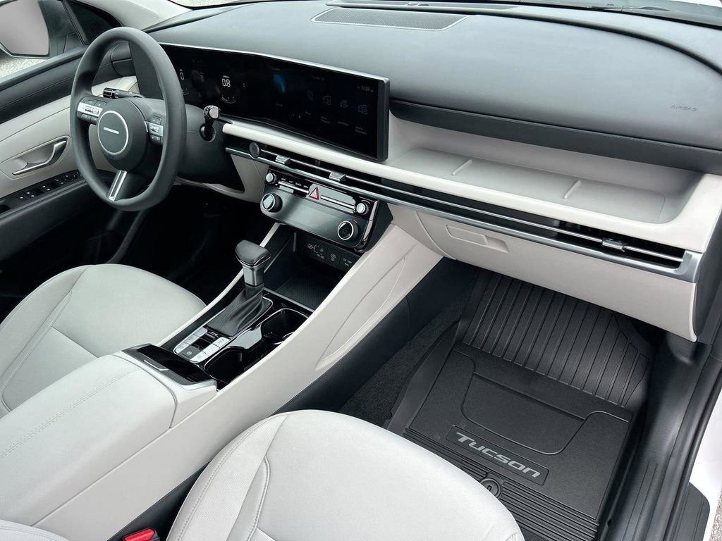 New 2026 Hyundai Tucson SEL image 17