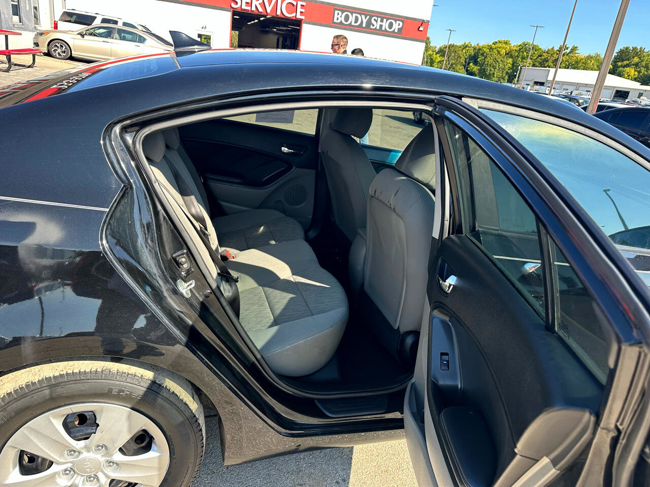 Used 2016 Kia Forte LX image 12