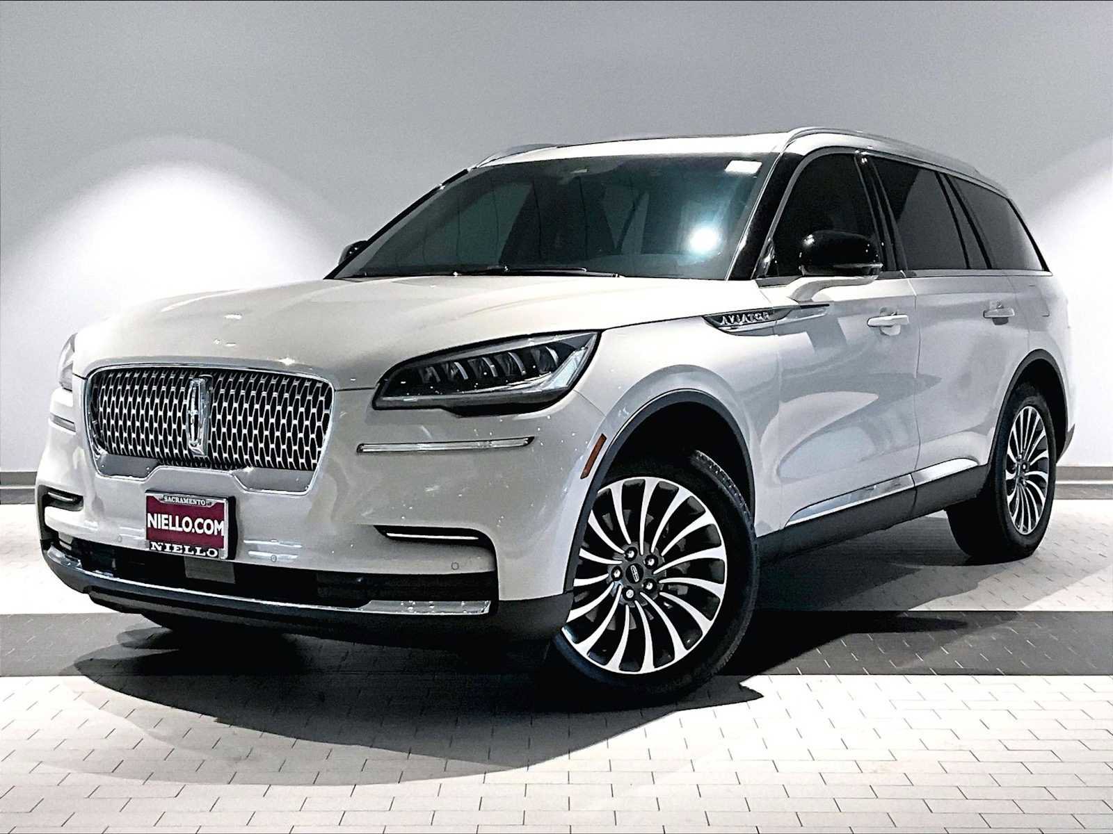 Used 2023 Lincoln Aviator AWD w/ Premium Package