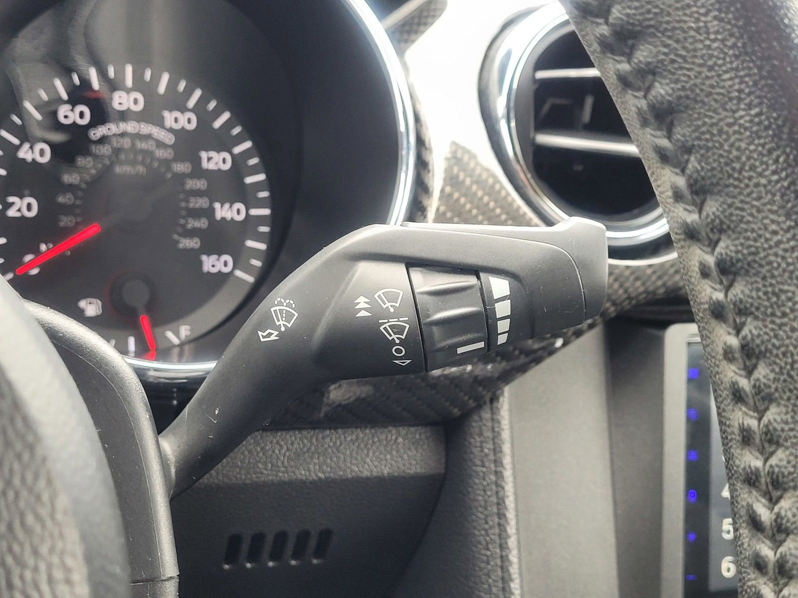 Used 2017 Ford Mustang Coupe image 21