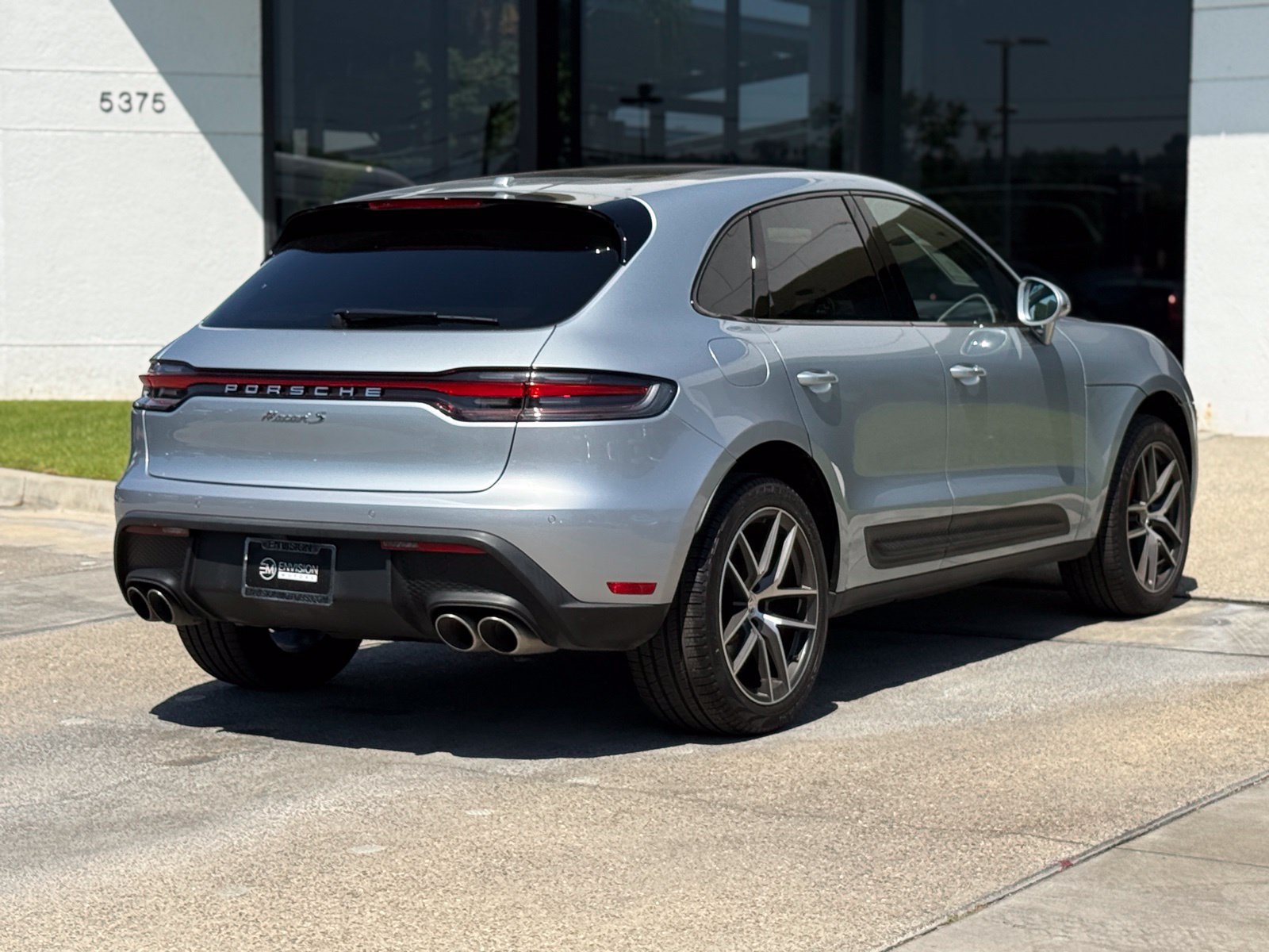 Used 2023 Porsche Macan S AWD/4WD image 15
