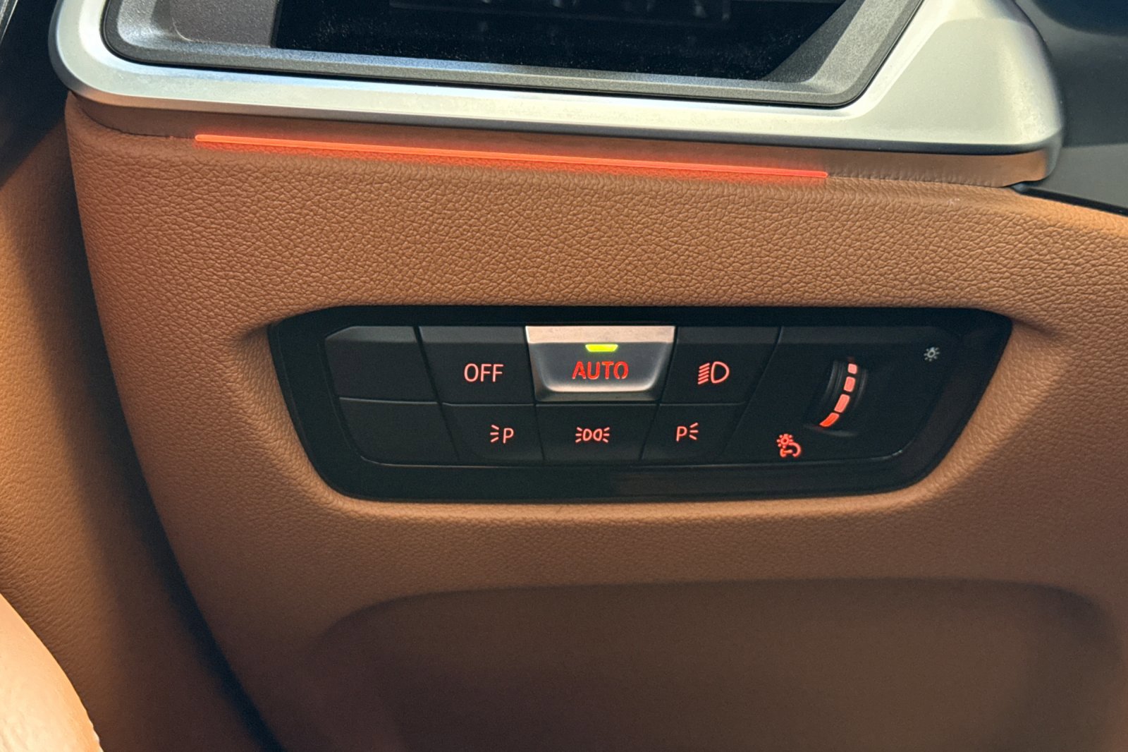 Used 2023 BMW 430i Coupe w/ Convenience Package image 35