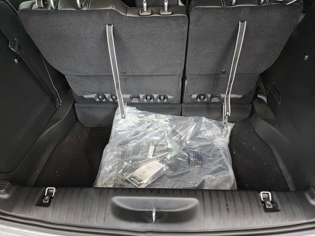 New 2026 Chrysler Pacifica Select w/ S Appearance Package image 39