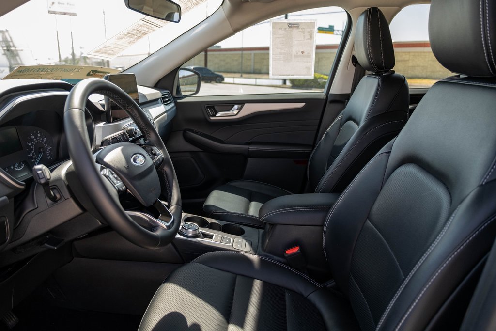 Used 2022 Ford Escape SEL image 12