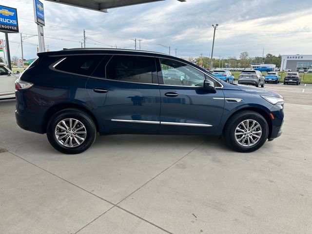 Used 2023 Buick Enclave Essence AWD/4WD image 5