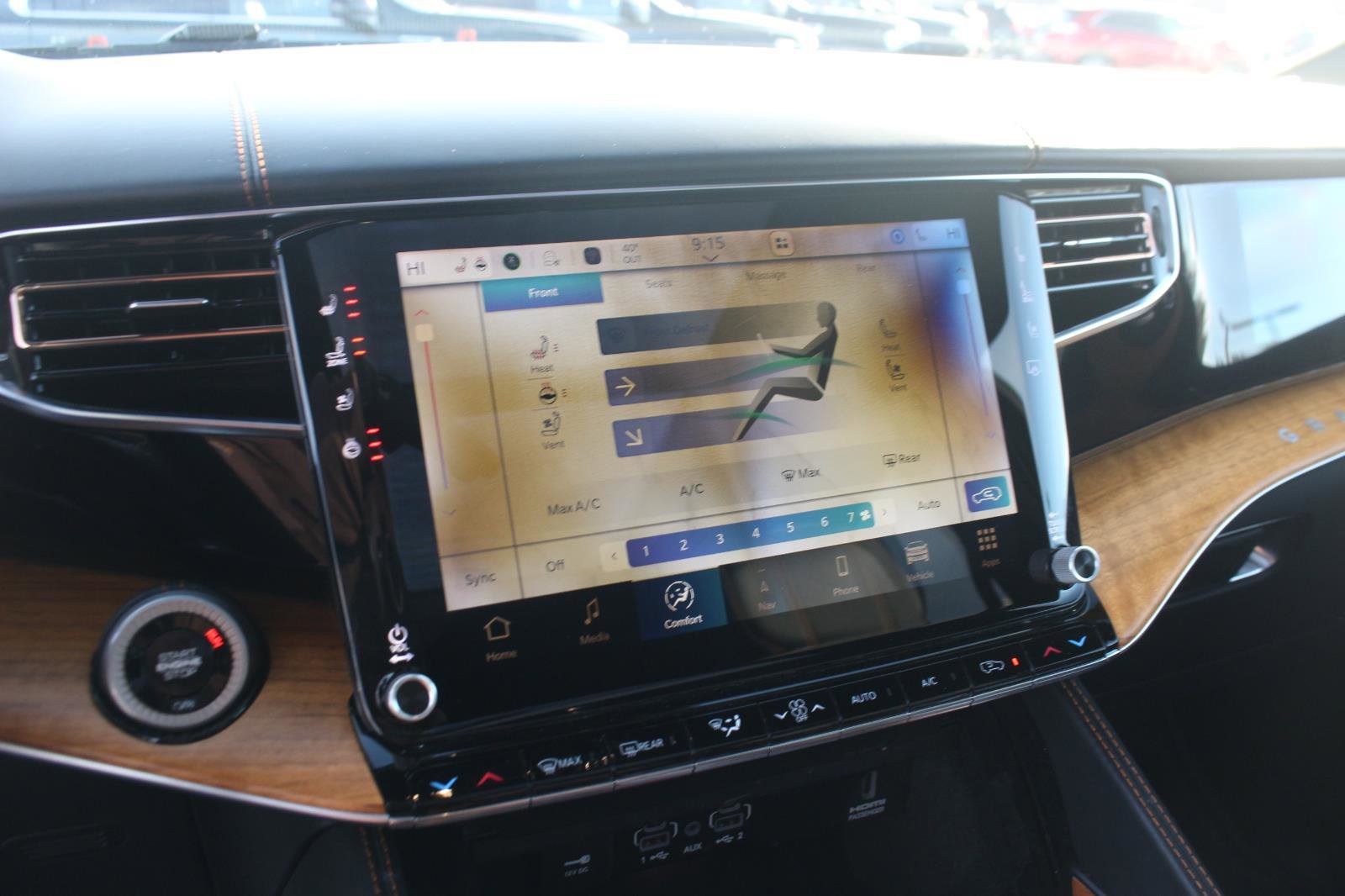 Used 2024 Jeep Grand Wagoneer L Series III image 22