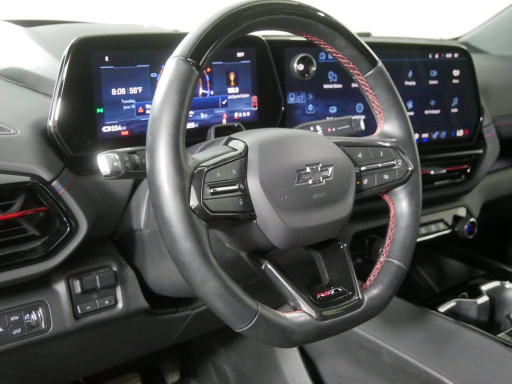 Used 2025 Chevrolet Silverado EV RST AWD/4WD image 11