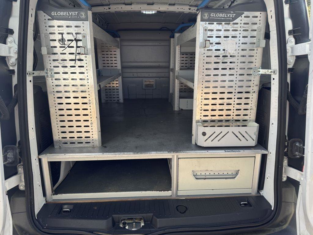 Used 2016 Ford Transit Connect XL image 5