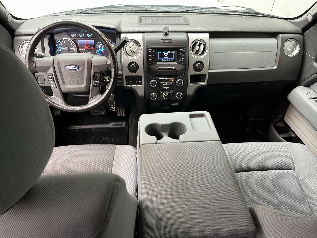 Used 2013 Ford F150 XLT w/ Mid Equipment Group AWD/4WD image 4